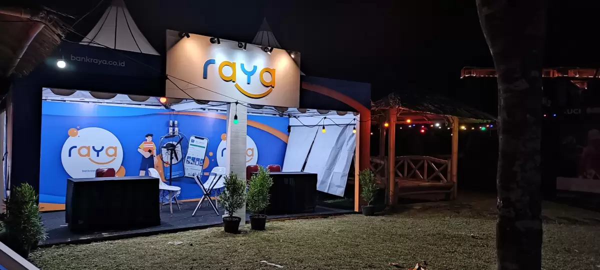 SPECIAL BOOTH OUTDOOR BANK RAYA - Project Gallery Image