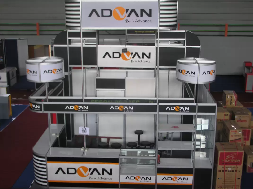 SPECIAL SYSTEM BOOTH ALLUMUNIUM R8 ADVAN - Project Gallery Image