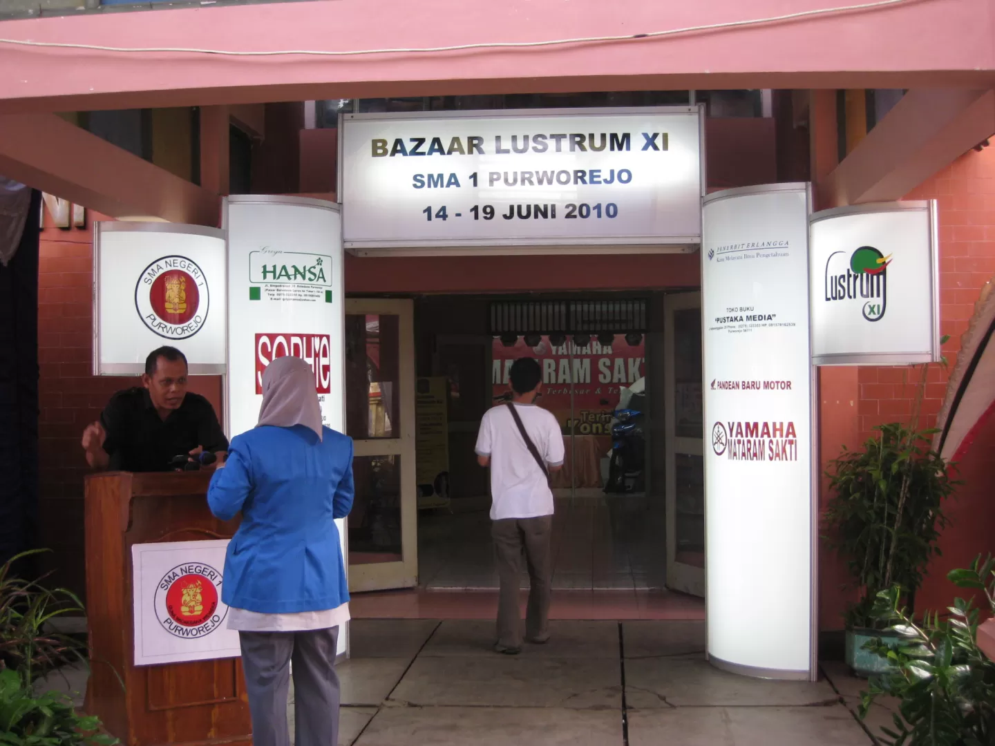 BAZZAR LUSTRUM XI SMAI PURWOREJO - Official Kontraktor Pameran di PURWOREJO