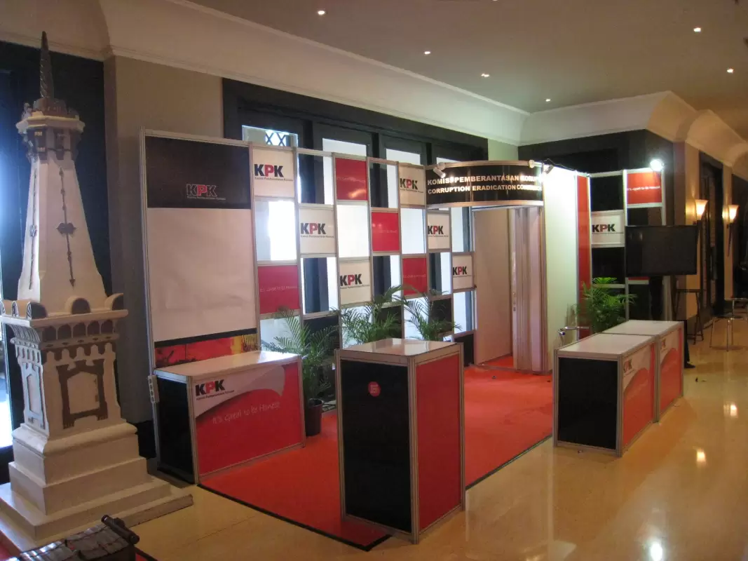 SPECIAL SYSTEM BOOTH ALLUMUNIUM R8  KPK - Project Gallery Image