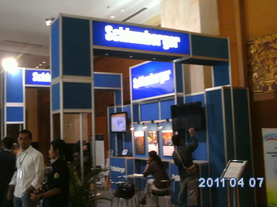 SPECIAL SYSTEM BOOTH ALLUMUNIUM R8 SCHLUMBERGER - Project Gallery Image