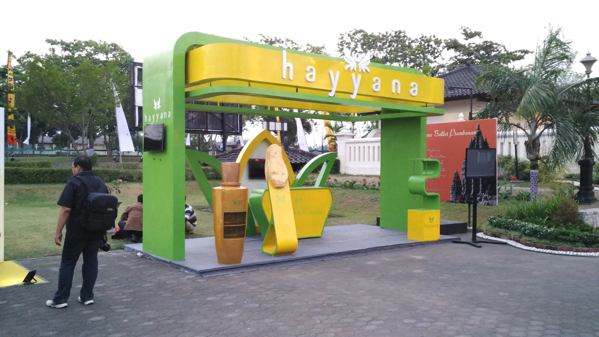 HAYYANA - Special Booth Outdoor di YOGYAKARTA