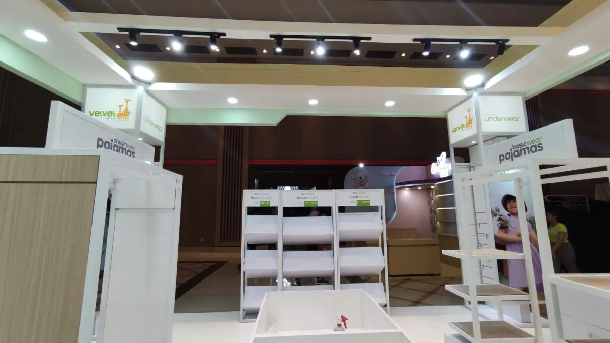 BOOTH VELVET JUNIOR SUDIRMAN BANDUNG - Project Gallery Image