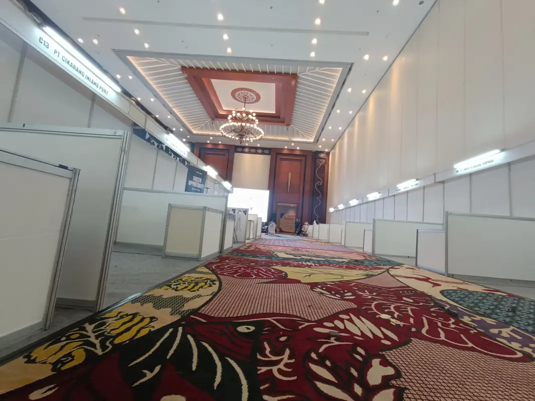 BOOTH STANDAR AMIKOM - Project Gallery Image