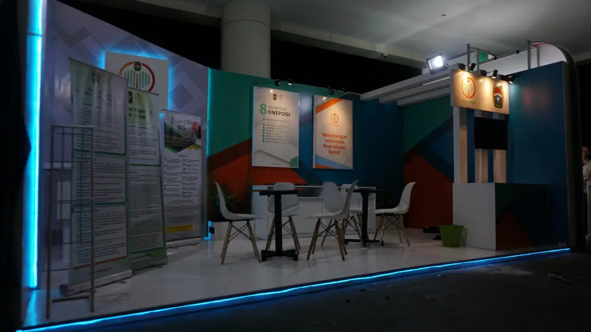 BOOTH GERONIMO - Project Gallery Image