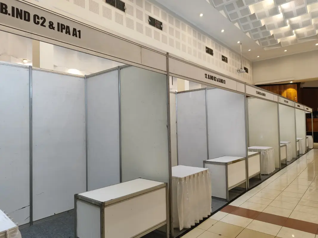 BOOTH STANDARS UNY - Project Gallery Image