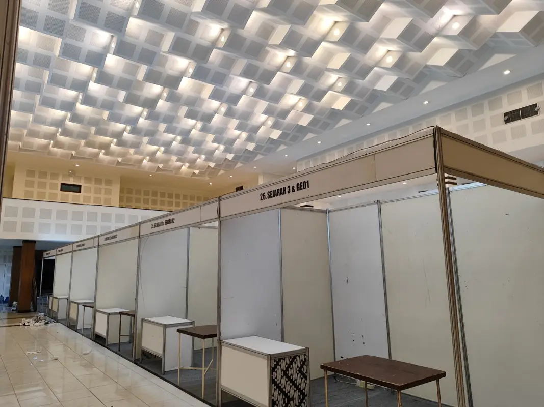 BOOTH STANDARS UNY - Project Gallery Image