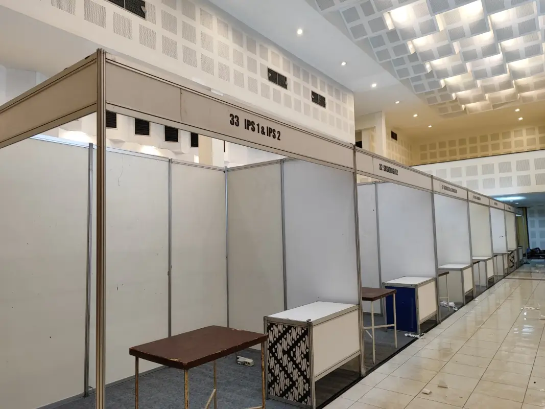BOOTH STANDARS UNY - Project Gallery Image