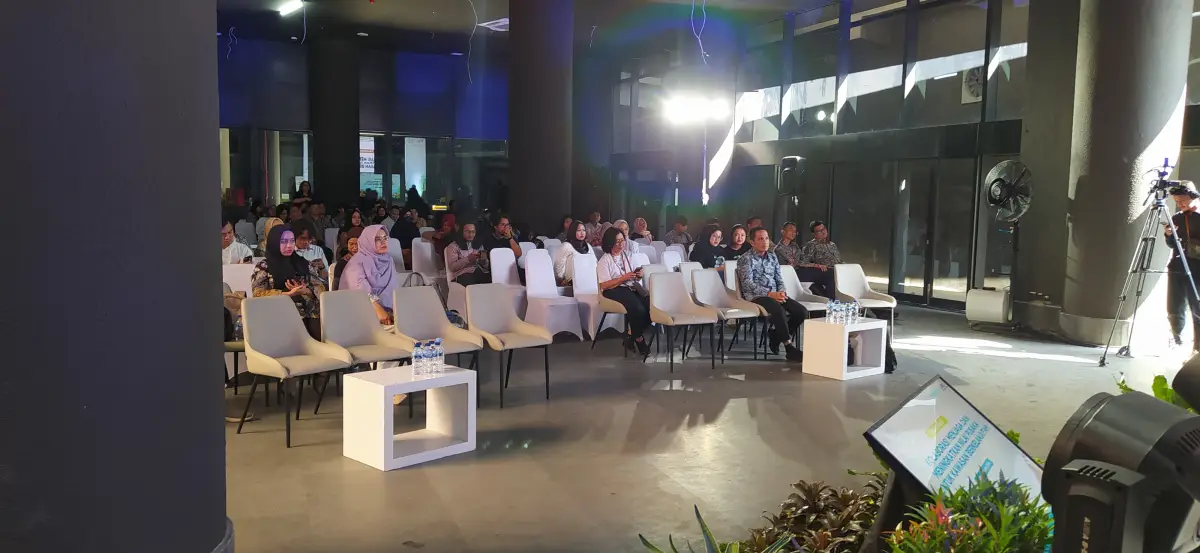 TALK SHOW UGM (SEWA SOFA GIK) - Project Gallery Image