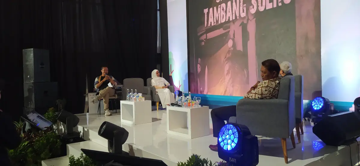 TALK SHOW UGM (SEWA SOFA GIK) - Project Gallery Image