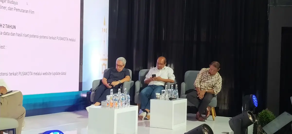 TALK SHOW UGM (SEWA SOFA GIK) - Project Gallery Image