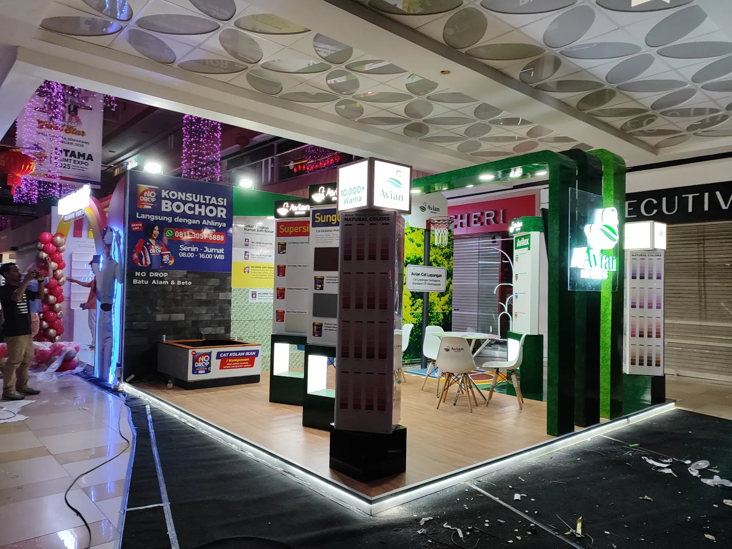 BOOTH AVIAN MALL CIPUTRA SEMARANG - Special Booth Design di SEMARANG