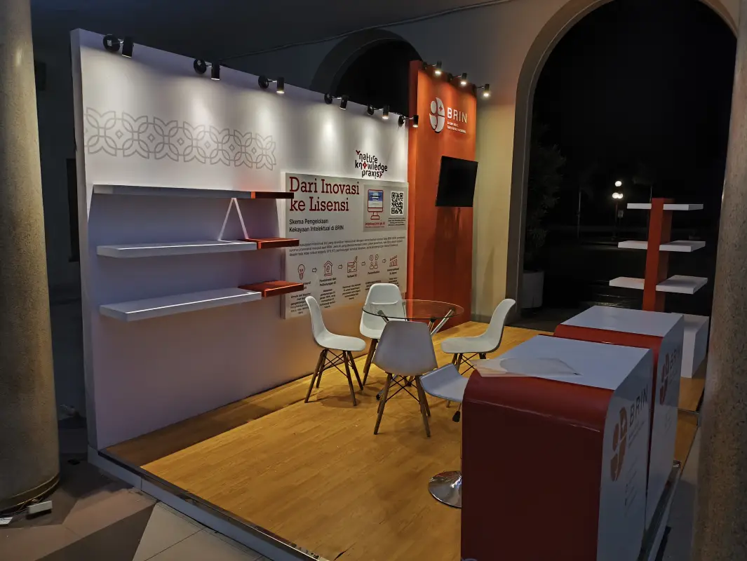 BOOTH SPECIAL DESIGN BRIN-UGM - Project Gallery Image