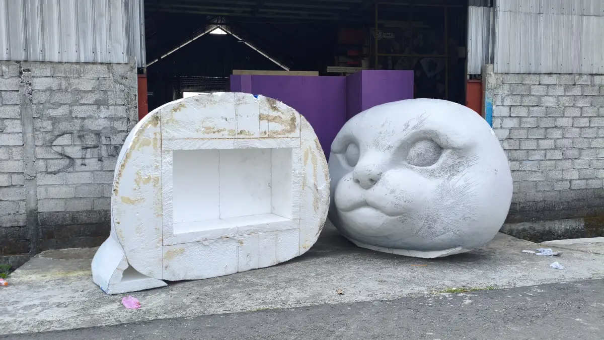 BOOTH SPECIAL DESIGN KITTY - Project Gallery Image