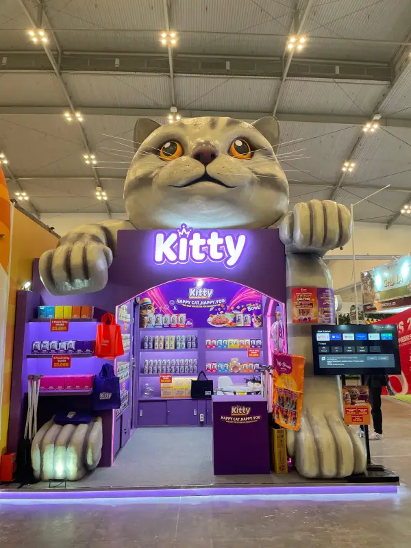 BOOTH SPECIAL DESIGN KITTY - Project Gallery Image