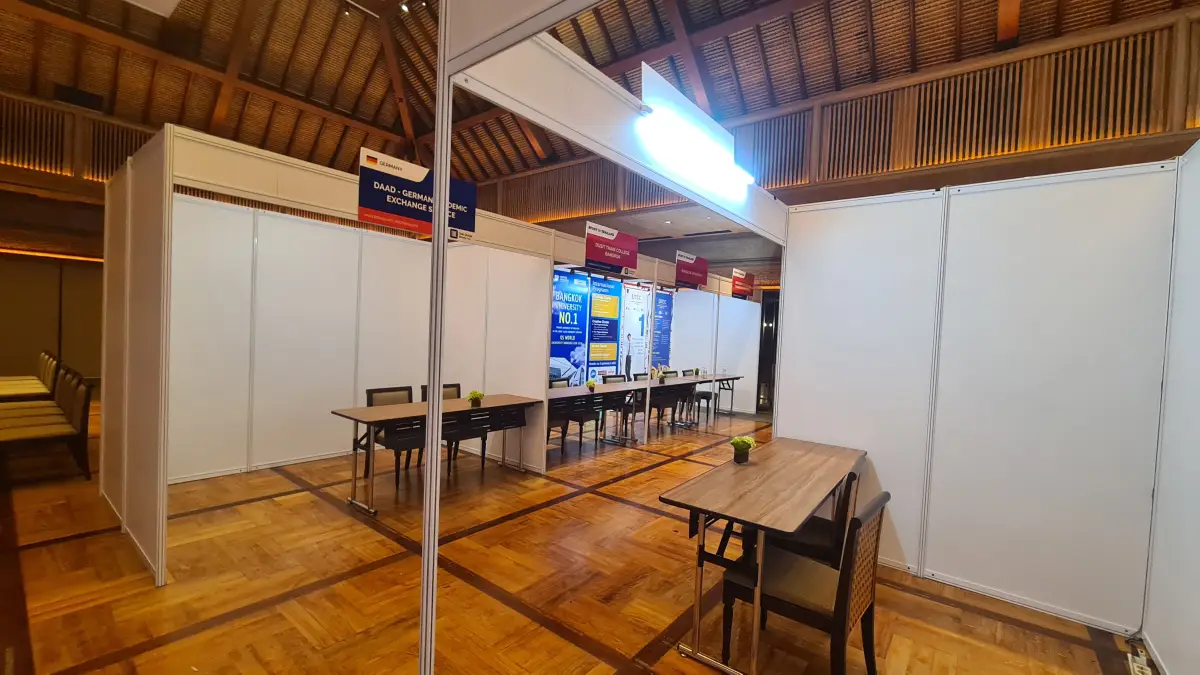 TALK GLOBAL STUDY FAIR - Project Gallery Image